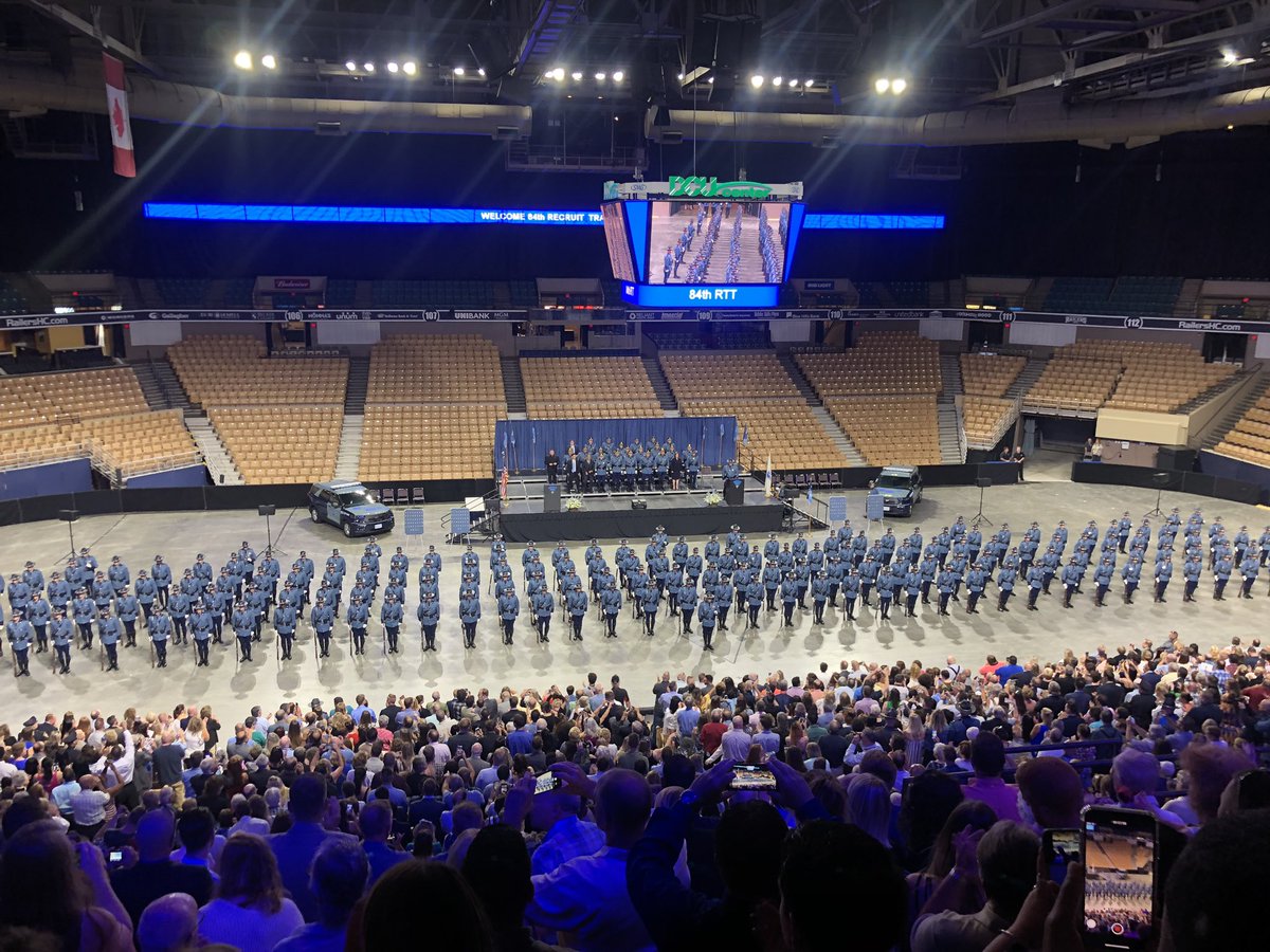 RobClouse's tweet image. Congratulations to the 171 new @MassStatePolice Troopers from the #84thRTT