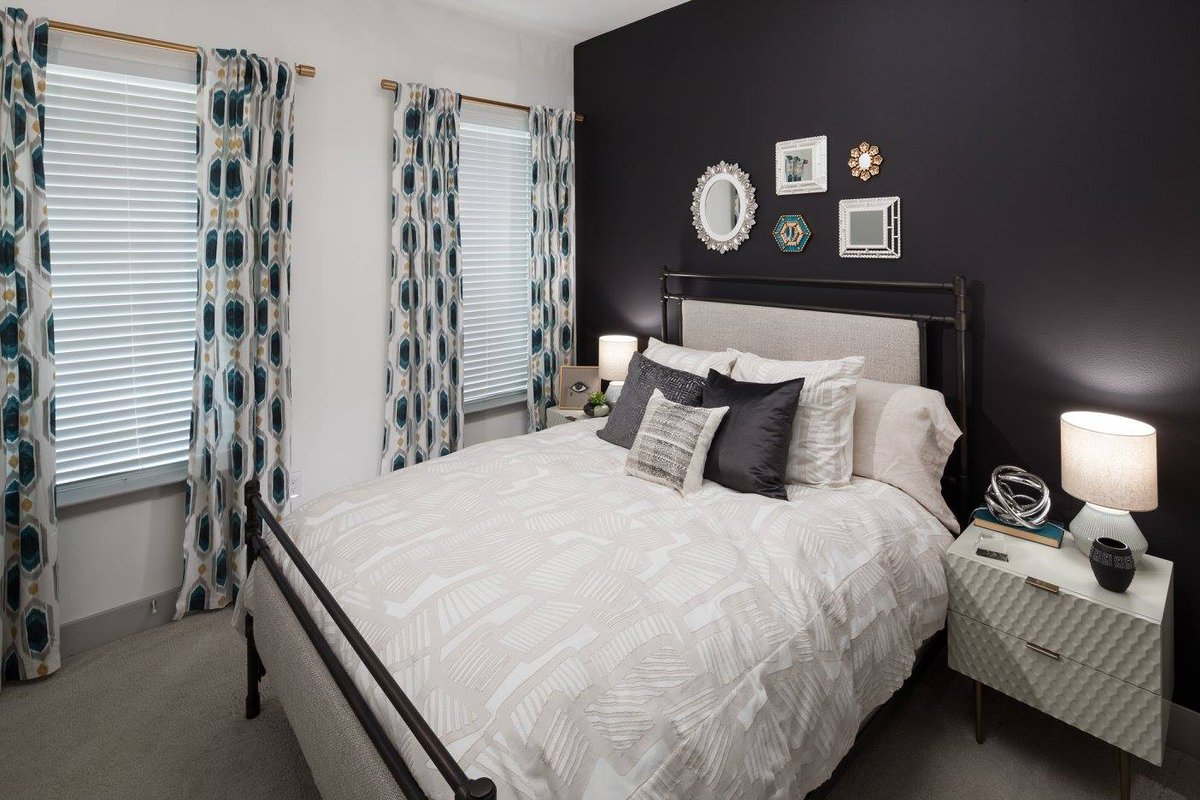 AltaStrand's tweet image. There's no shame in a pre-weekend nap. 😴