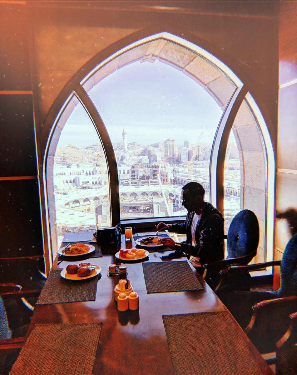 Jika kau mencintai seseorang, biarkan dia pergi. Kalau dia kembali, dia adalah milikmu. Bila tidak, dia memang tidak pernah jadi milikmu. #JumatBerkah