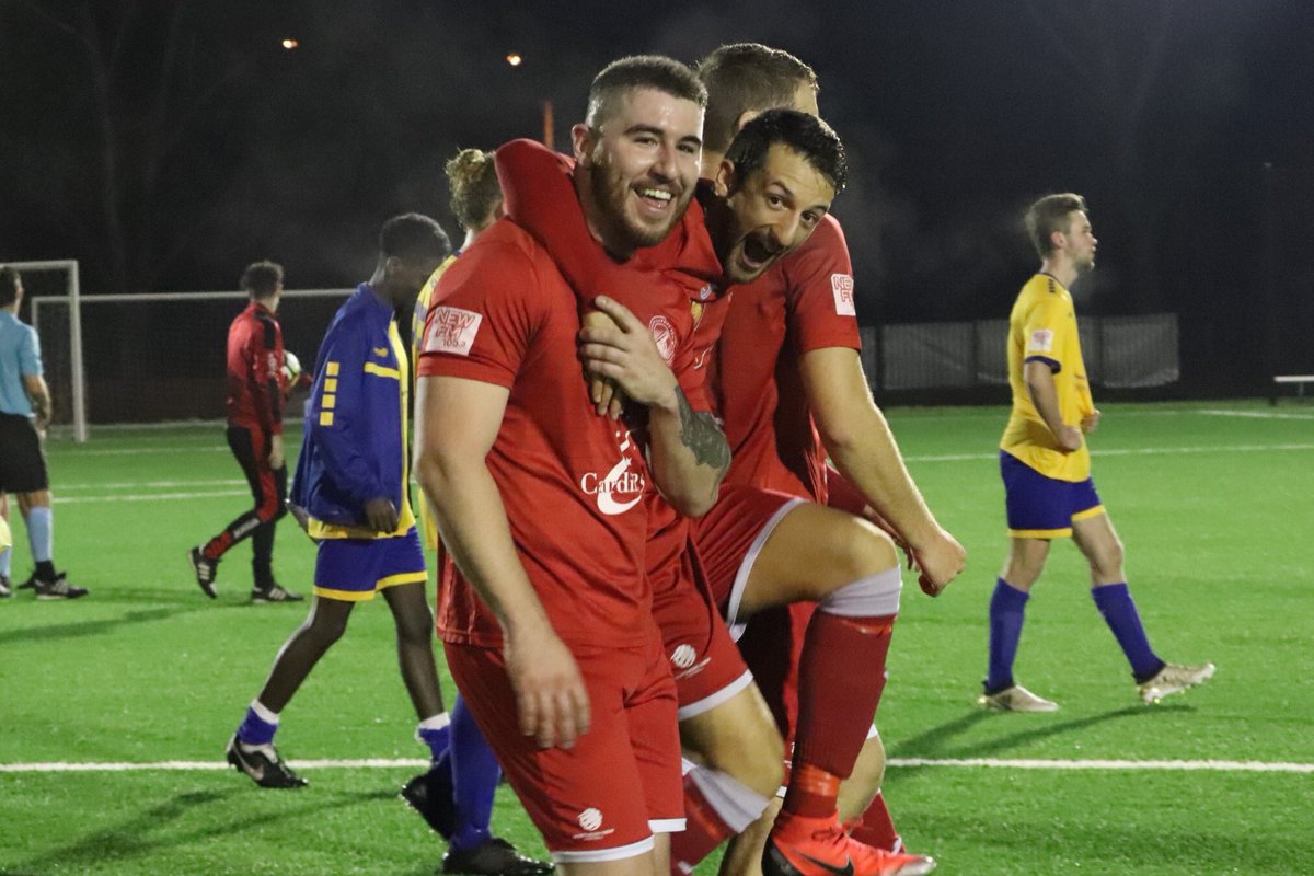 Well done to our first grade squad on their convincing win over Toronto last night!

First Grade - 4-0 win (Ford x2, Gunn, Butzman x1)

The win pushes them back into the top four with a few games remaining!