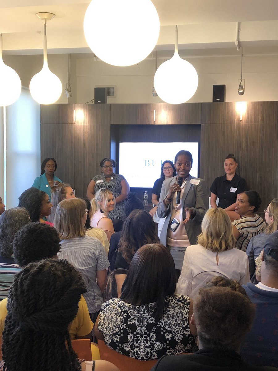 shebuildswaves's tweet image. We’re having engaging conversation, with contribution from the audience. 

“Be confident in what you’re doing but learn to be flexible” 

#WaveBuilder #CreateYourWave #SheBuildsWaves #TheQuarterlyConversations