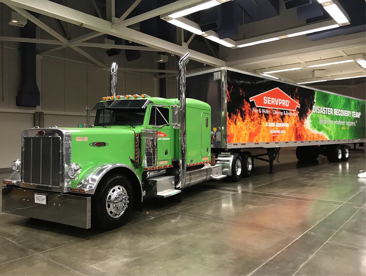 velociperfpro's tweet photo. Congrats @ @SERVPRO on 50 years! Team work makes the dream work. We provide powerful heat solutions to the best in the industry. 
#servpro #heater #waterdamage #restoration #nashville #sacramento #SPCONV19 #mtmhydro #cleaning #veloci https://t.co/7LilS7Bnje