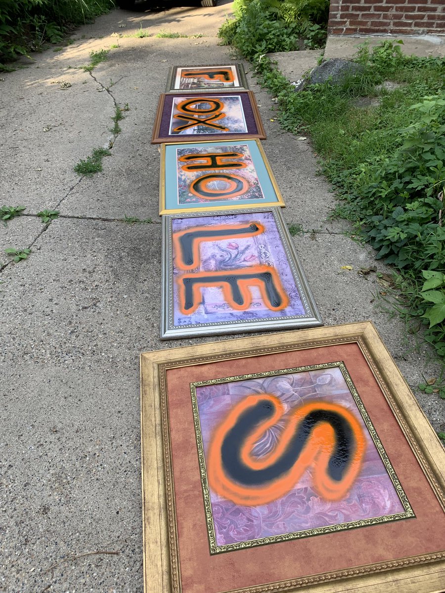 Getting ready for <a href="/DMArtsFestival/">Des Moines Arts Fest</a> tomorrow 🙌