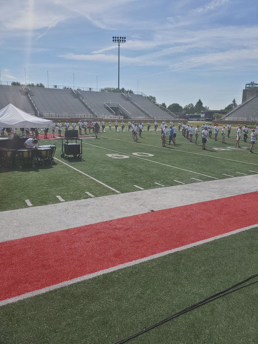 SylveonSherbert's tweet photo. Wonderful opportunity to see the one and only @CarolinaCrown from one of the drum major's podiums! Thank you so much, @musicforall! #mfacamp19 #mfacamp2019 https://t.co/nDgAtq1fw0
