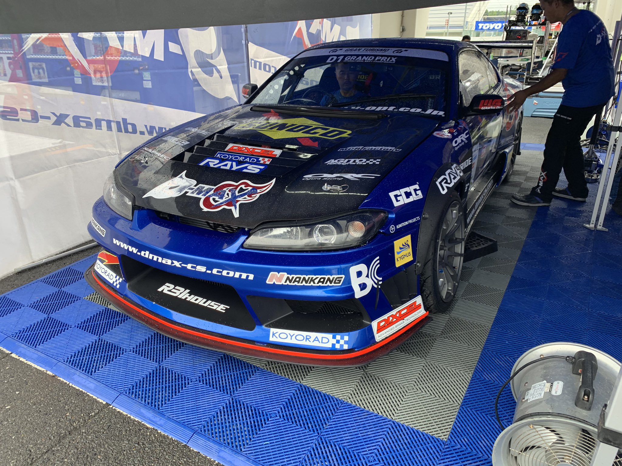 ①D-MAX横井昌志S15ボディLED付＆②ドリパケスープラRTR白フル