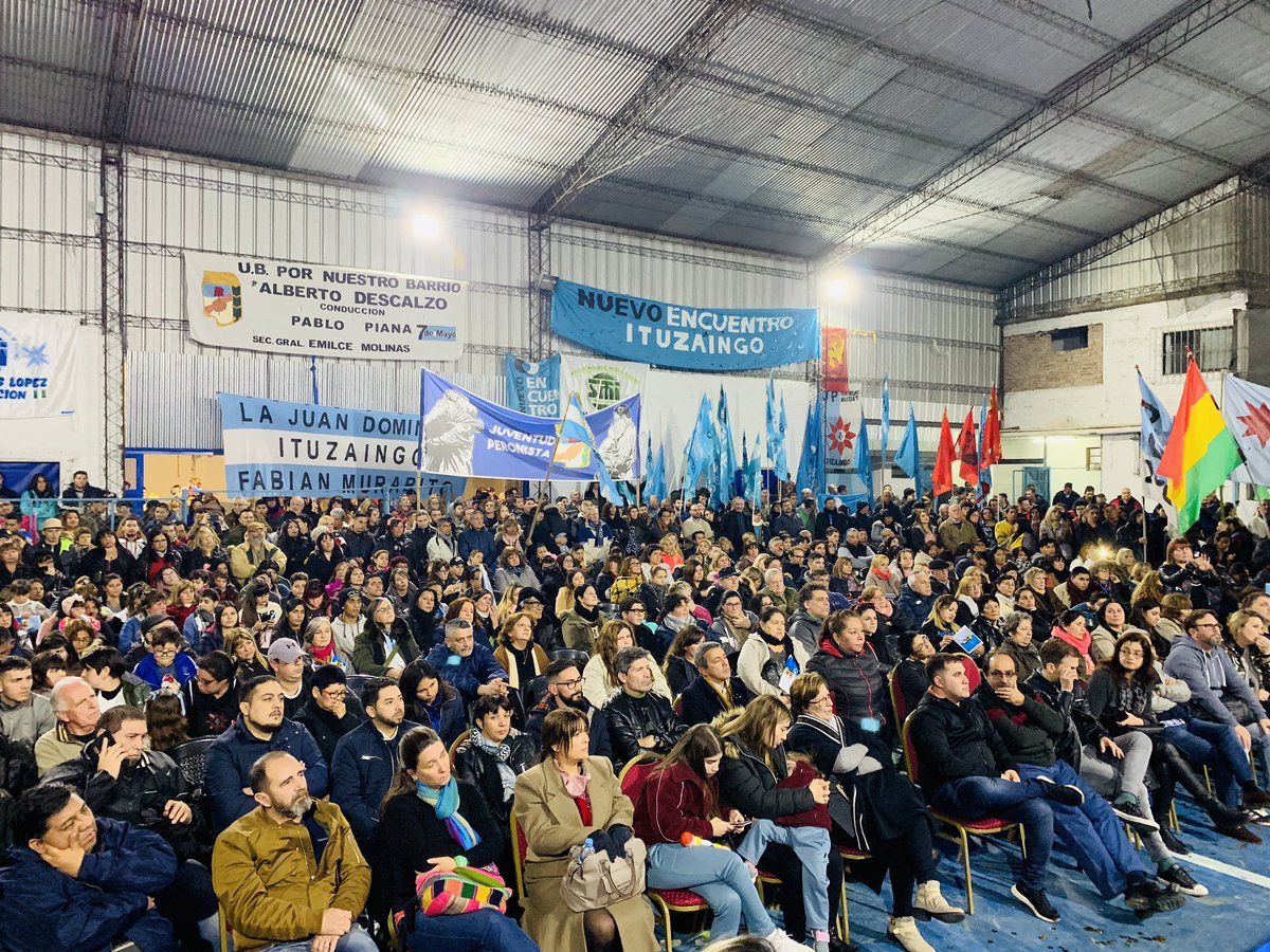 AlbertoDescalzo's tweet photo. #Ahora Presentación de l@s candidat@s por el @FrenteDeTodos #Ituzaingó ✌🏼 https://t.co/o7naTugEvK