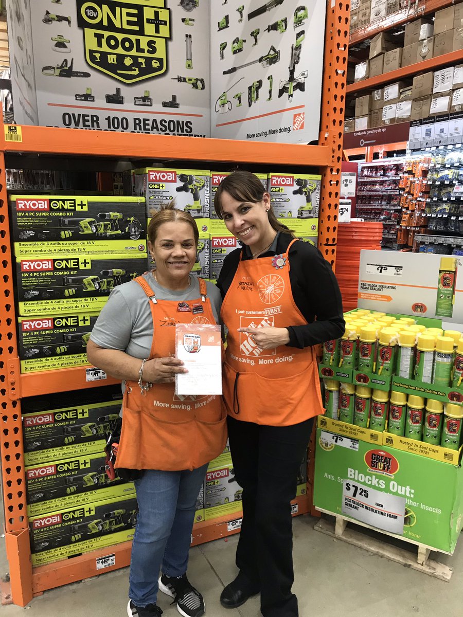 YazmineR111's tweet photo. Thank you Zoraida for excellent customer service and adding shareholder value! Keep it up! @JorgeLMercadoQ @noel_reyes00 https://t.co/7SKORHAgmQ