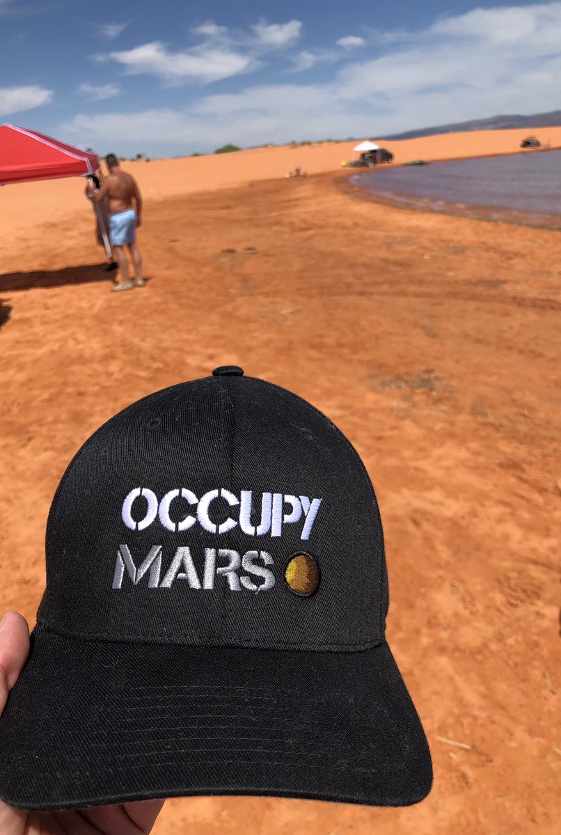 corpsmanup239's tweet photo. Tarraforming Mars? Complete🤙🏼@elonmusk @SpaceX https://t.co/RNBcufjL4a