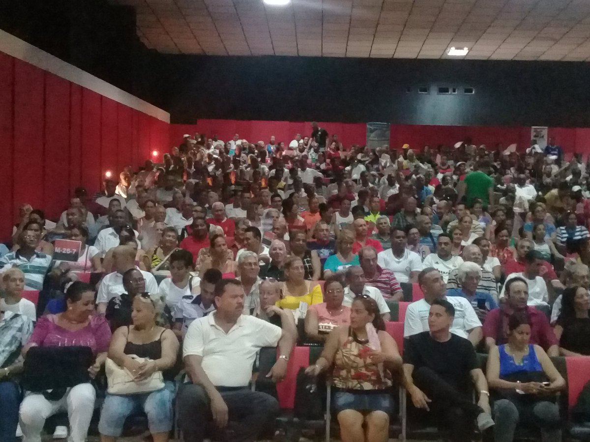 En un encuentro del coordinador nacional de los CDR Carlos  Miranda con más de 800 cederistas en la ciudad de Manzanillo asegurando las tareas del 26 de julio. #SomosContinuidad #YoSoyFidel #SomosRevolución