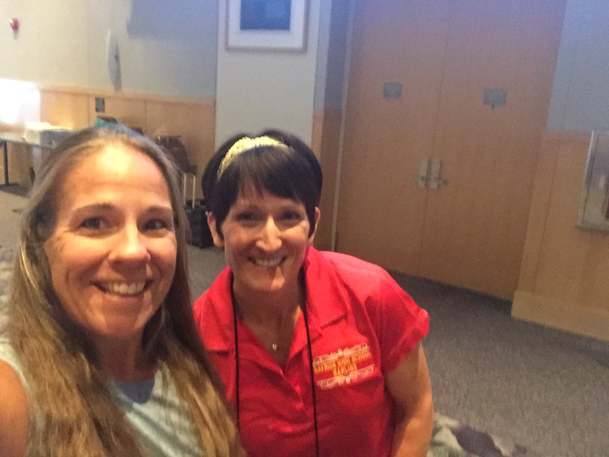 Beach_APE's tweet photo. Was so engaged in the lesson I didn’t take any pics!! Great session- #goosechaseapp #peardeck @JMU_CTA #CTAape2019 @CoachVedder_HPE https://t.co/9JwaeDIJEC