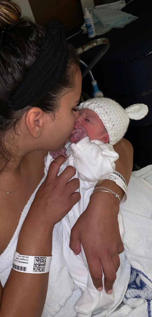 Never been so proud in all my life than welcoming my daughter Daphne to the world last night 😍