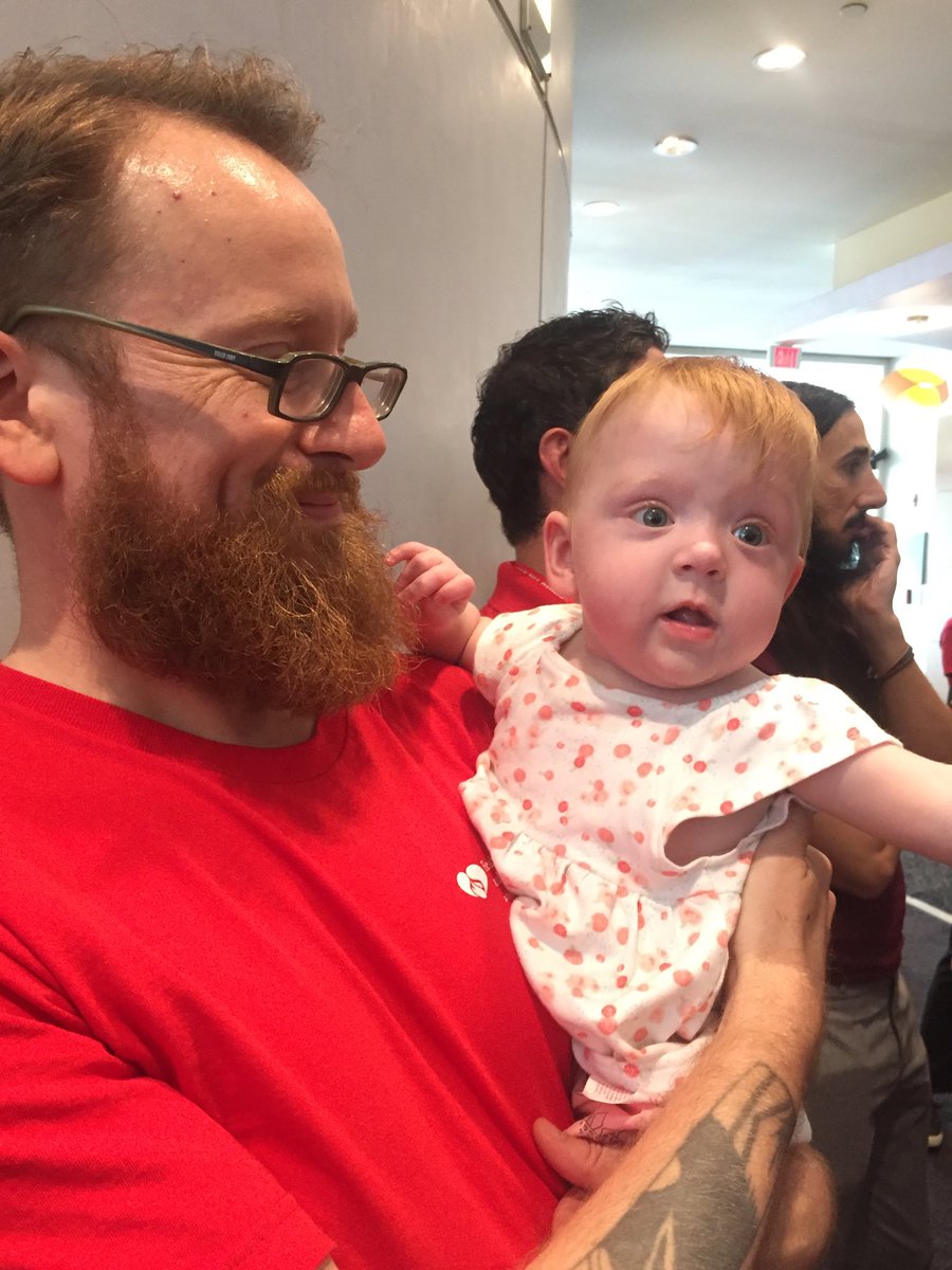 Jobraman's tweet photo. Solidarity comes in all ages and sizes! Our youngest (and cutest) supporter right here 💪🏽
#AFTSUstrong #AFTSUintraining ⁦@AFTSUnion⁩ https://t.co/qgNjCDINMT