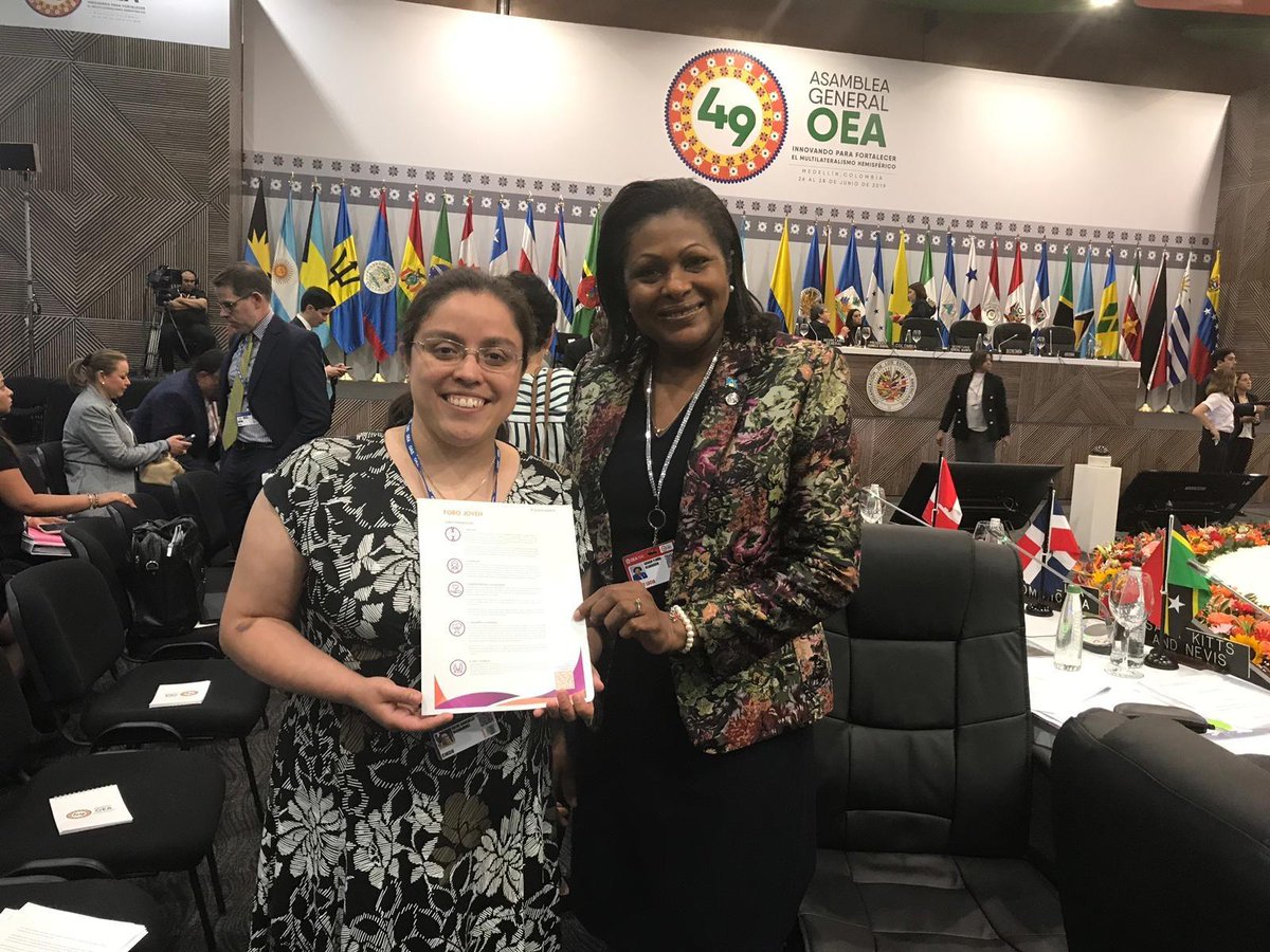 ComnGoodOrg's tweet image. Thank you Hon. Sarah Flood-Beaubrun for your support of the #YouthDeclaration at @OAS_official We appreciate your great work for Life and Family 👶🏻👨‍👩‍👧‍👦🌎 youth-declaration.comngood.org