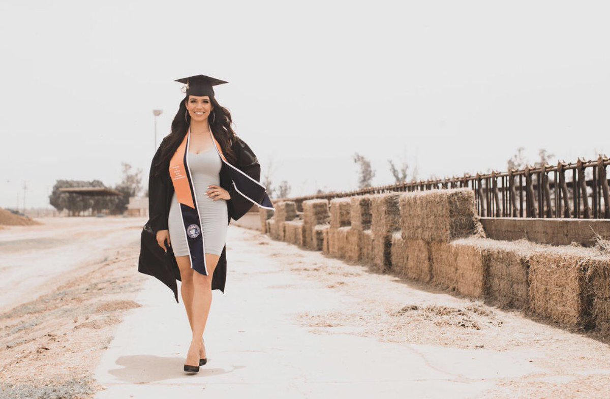 whatssofani's tweet image. What did my last two months look like? 
I officially became a Graduate👩🏻‍🎓&amp;amp; a Wifey 👰🏻 
Thank u God ✝️
#blessed2019