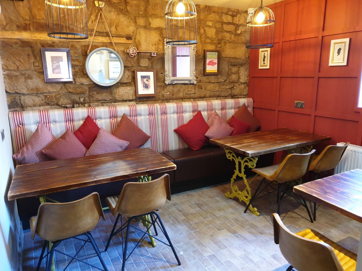 We are looking for a name for this wee private dining area new name but are struggling.. asking you future customers to pick a name.
The person who comes up with the winning name will be rewarded with a meal for 2 on us. Check FB #TheRumblingwell #Dunfermline #familyfriendly