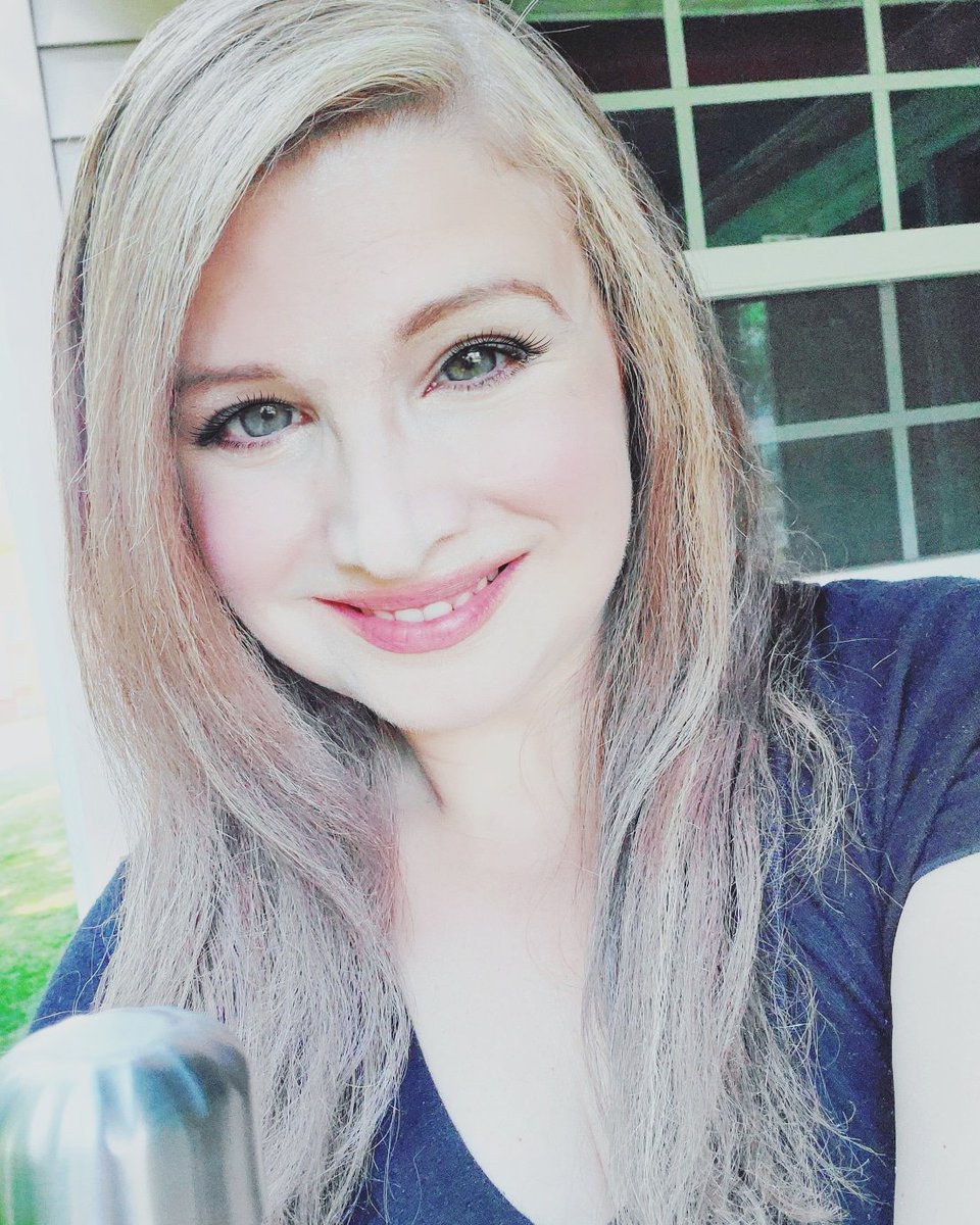 FlorenceCarmela's tweet photo. Went all in..full on blonde..had highlights put in today..still getting use to itπ€ππ₯° @JimJaxMedia
#imablonde #blondeambition #youonlyliveonce https://t.co/T6QYi3ppap