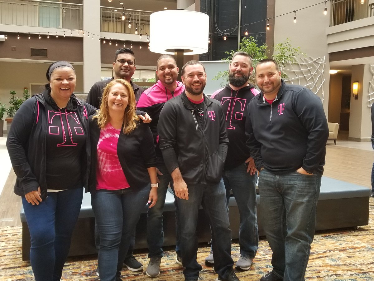 Great week with some of the Northeast crew #NErules #Ops #Seattle #tmobile  @Gene_1978 <a href="/AnthonyPara17/">Anthony Parascandolo</a> <a href="/bpkp913/">Brian Phillips</a> @OhYeah1483 <a href="/ScotOrlowski/">Scot Orlowski</a> <a href="/BobStanchina/">Bob Stanchina</a>
