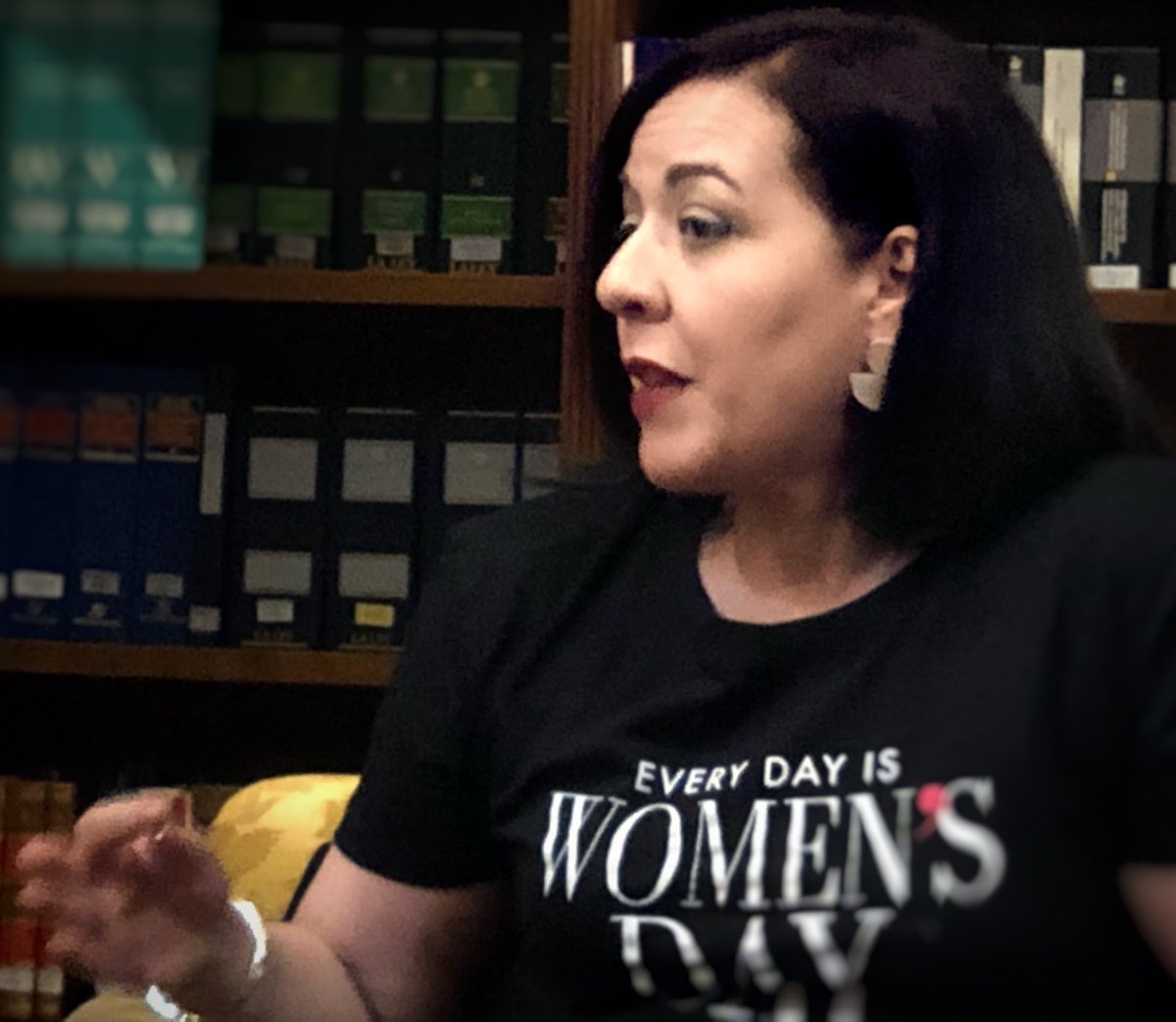 “Hay un repunte en la violencia de género entre los menores y eso es muy preocupante” Inmaculada Clemente, Abogada y miembro de la Comisión de Igualdad del Colegio de Abogados de Cáceres, en el Afterwork de esta tarde