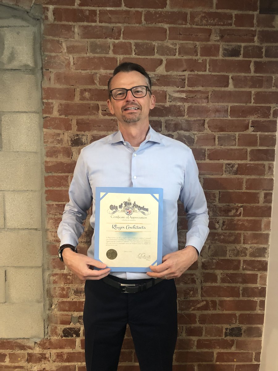 Kluger Architects was presented with a Certificate of Appreciation by the Mayor of the City of Los Angeles for our "commitment by expanding career pathways".
Mr. Charles Kluger, AIA was there to receive the award from Mr. Eric Garcetti. 
#KlugerArchitects #Architecture #Architect