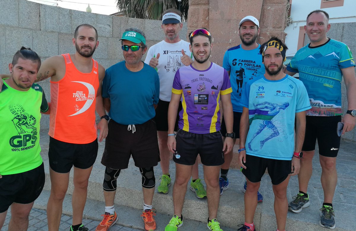 CHIC0's tweet photo. Tarde de #running con mi club @Trotabad. #runner #trotabad #garmin #runbrands #YoElegiCorrer #TrailRunning #trailrunner #Retrorunning https://t.co/xLmoqxvQxz