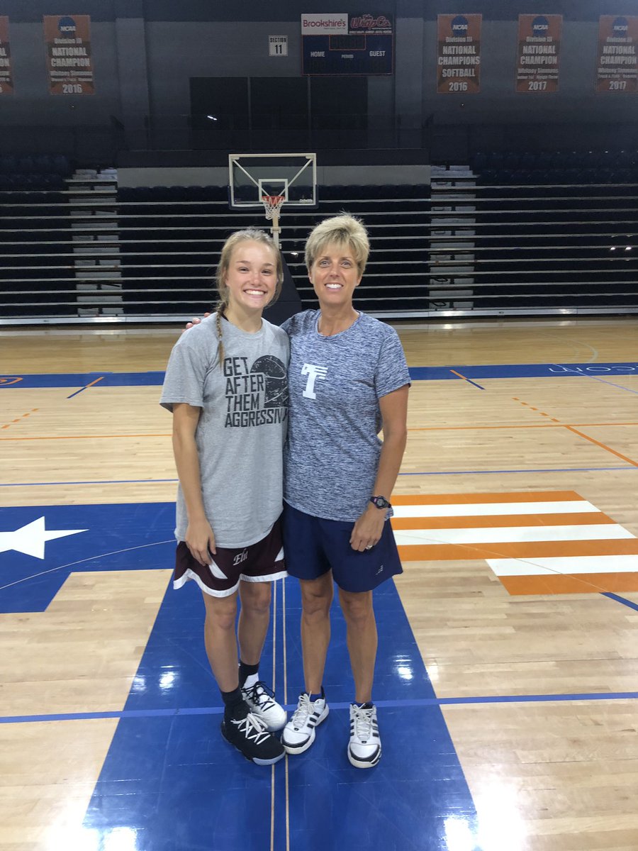 honea_jean's tweet photo. Thank you Coach Mosher and @sherman_coach for a great camp experience🏀 had a blast today getting better with y’all! @UTTylerWBB https://t.co/cGQnAgbxdz