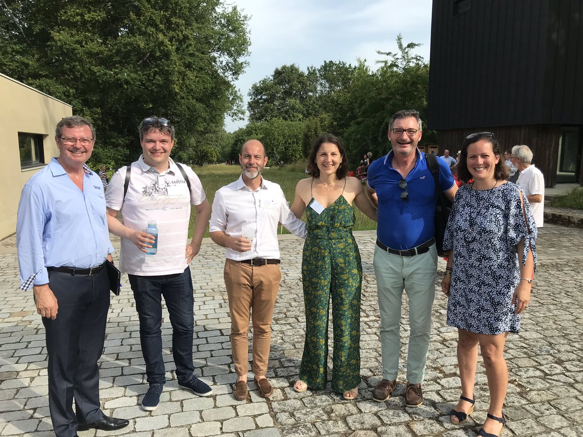 #UER2019 Photo souvenir : une belle brochette d’entreprises responsables qui soutiennent des associations sur wwww.solidaritegrandouest.fr
Donnez avec nous ! Let’s GO pour le don ! 😉👍 

Sur la photo :
<a href="/GMbourrigaud/">Bourrigaud Maurice</a> @dleglana <a href="/BenoiThierry/">Benoit Thierry</a> @WarnerySabrina <a href="/YGOHEBEL/">Le GOHEBEL yves</a> <a href="/asmeysselle/">Anne-Sophie Meysselle</a>