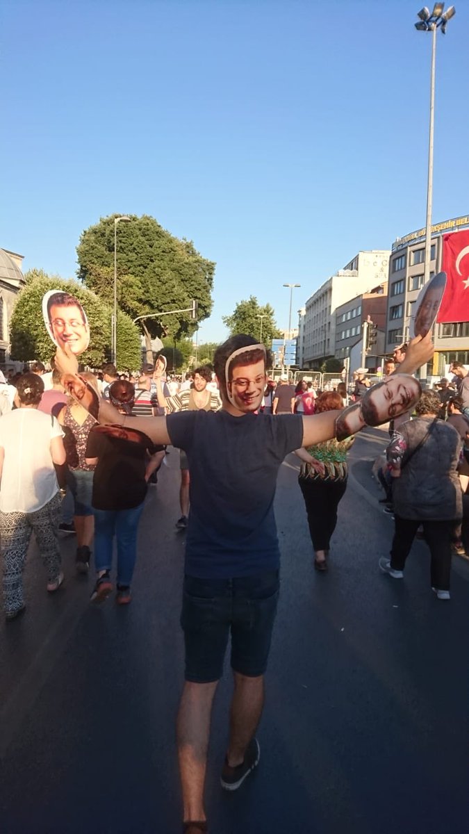 Kdrnp's tweet photo. Yolumuz uzun
Heyecanımız yüksek
Maskelerimiz var
@uconurdogan
#Mazbata2 #herseycokguezelolacak https://t.co/6BtglRliZO