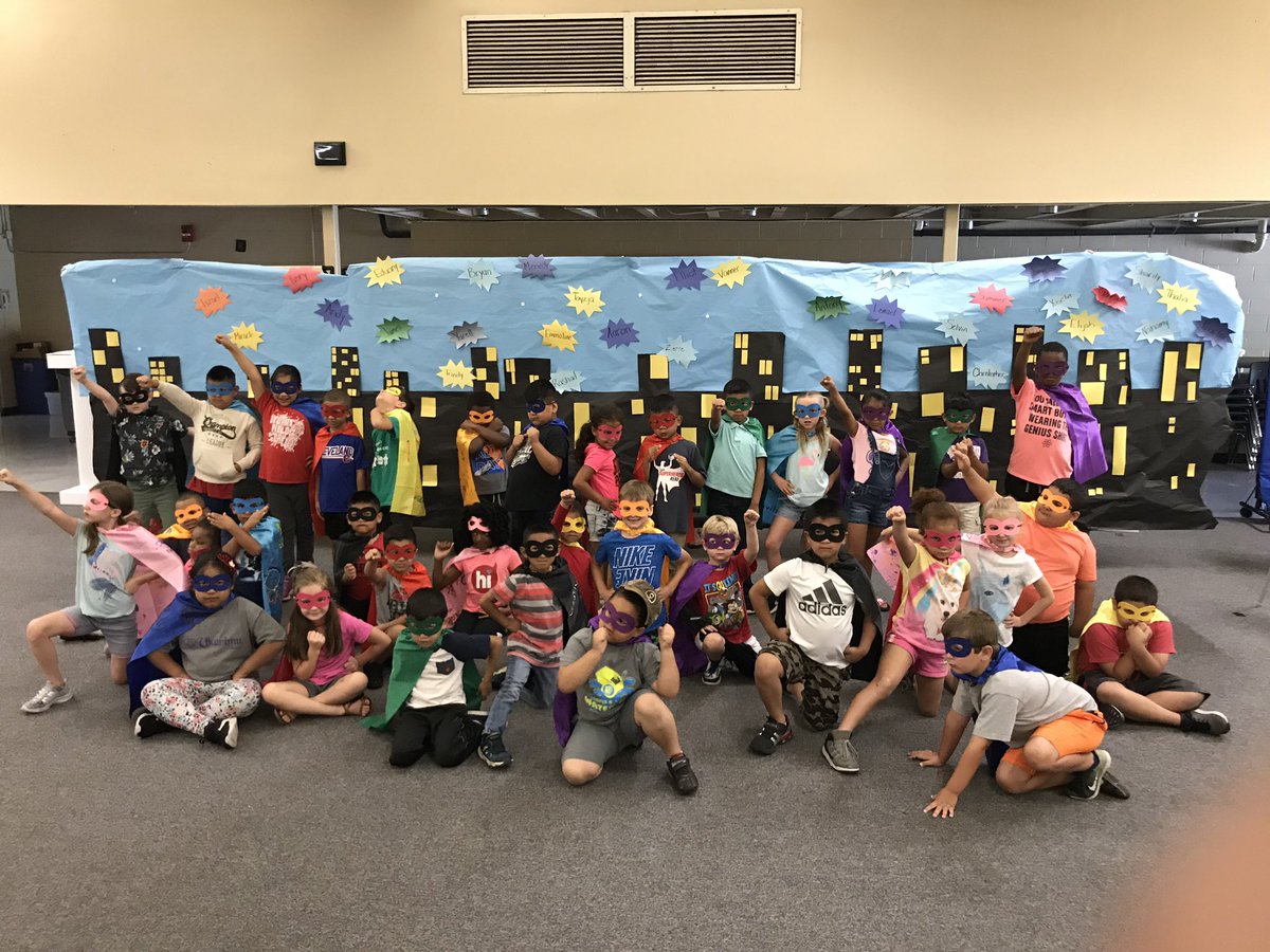 Stuartbulldogs's tweet photo. You know your camp is a success when kiddos are begging to stay at school, so that it will not end! Thank you to the amazing crew, families and @ReadtobeReadyTN grant that made this opportunity possible! #SUPERreaders https://t.co/TrkuRrvYcn