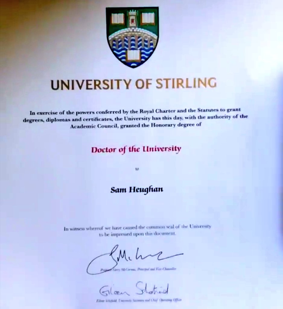 Congratulations! 👍🎓 Doctor of the University to #SamHeughan #UniversityofStirling  #StirGrad 🏴󠁧󠁢󠁳󠁣󠁴󠁿