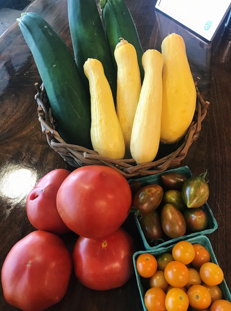 TheUmbrellaRVa's tweet photo. Come by #Tuesday #Local #FreshProduce from Walnut Hill Farms in Westmoreland County, VA including #melons &amp; more #BestInRVa #RVaEats #Vegan https://t.co/yDWhv9bkTO https://t.co/JVpZNCP34r