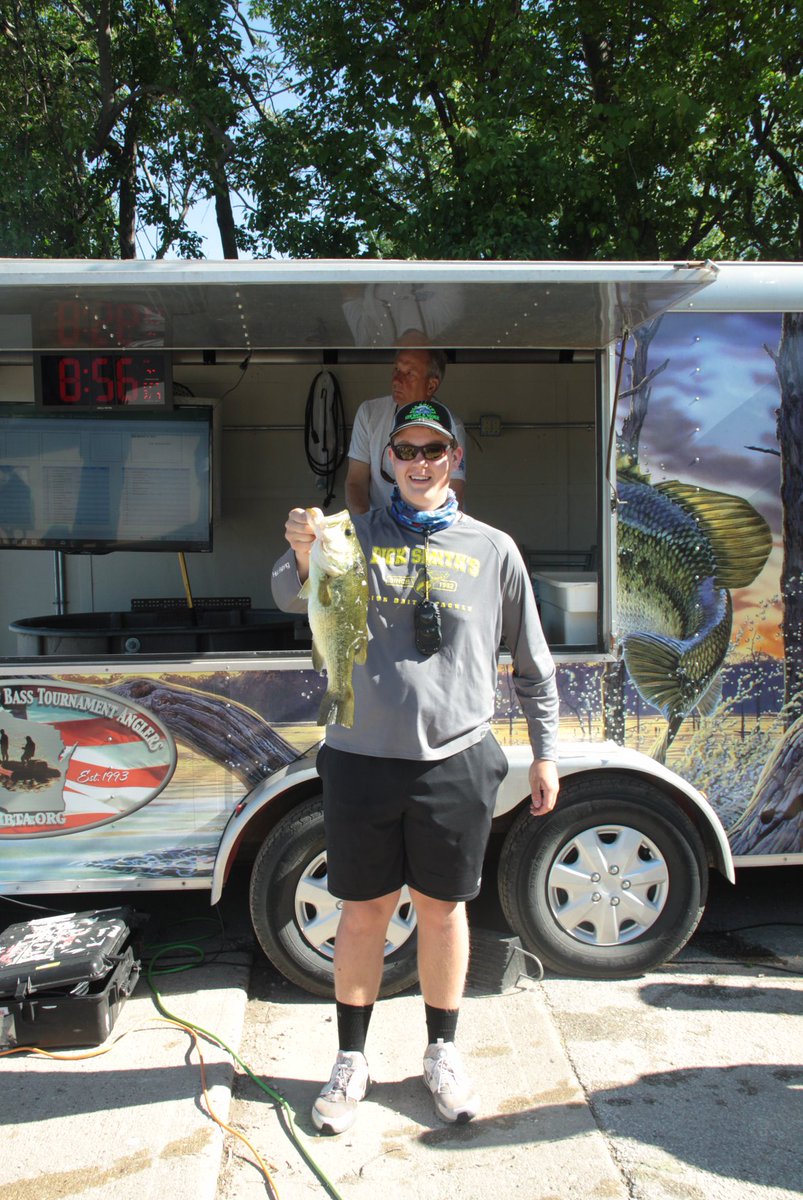 GunpowderInc's tweet photo. You should love your veterans and first responders. We sure do, and we cast our lines to show it at the 2019 Wounded Warriors on the Water tournament and fundraiser! Fish were caught, money raised, pictures taken, and veterans appreciated. We’d call that a rousing success. https://t.co/GIcU9QIPZq