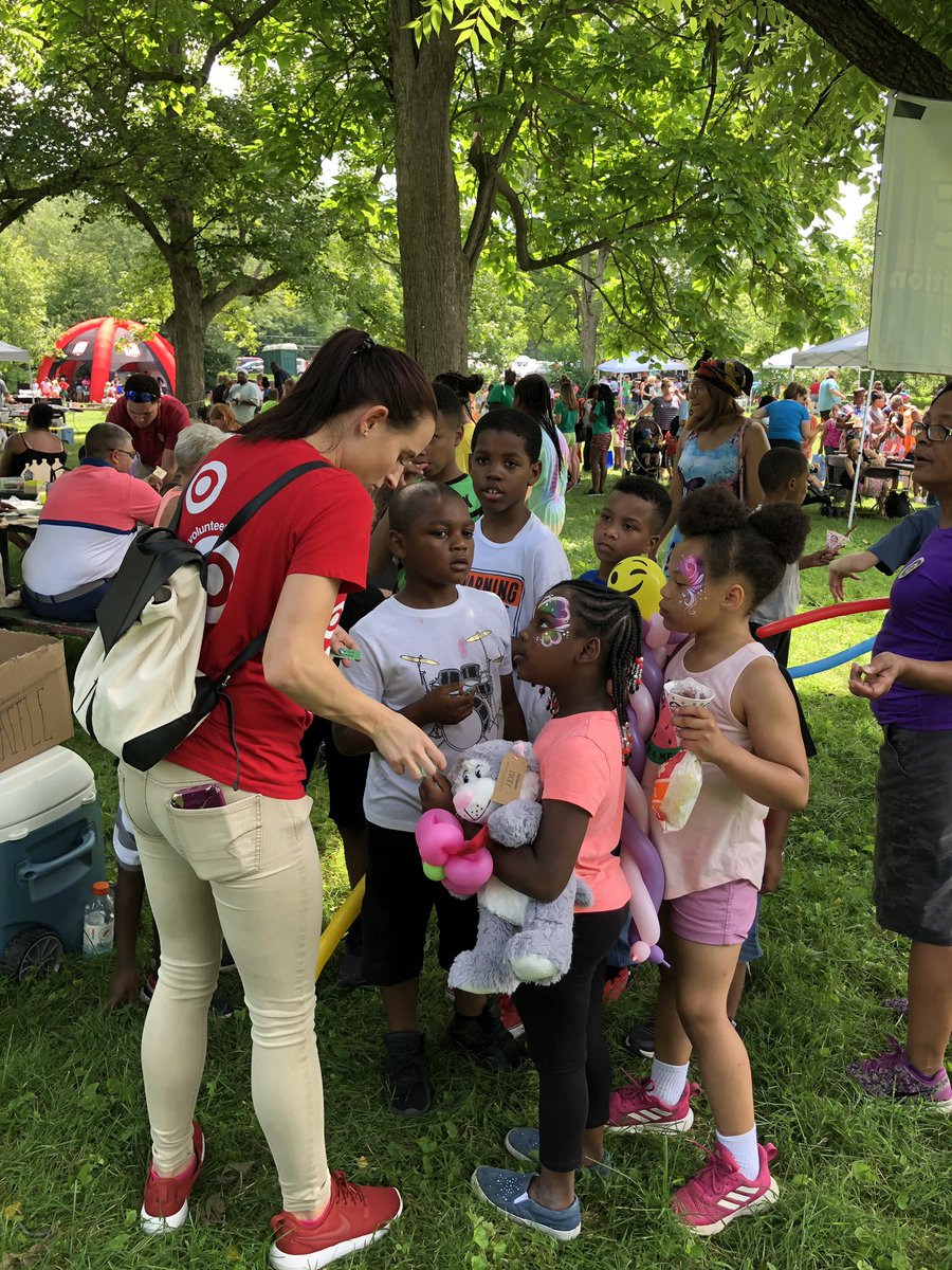 K_Bittey's tweet photo. Target Proud to support IMPD North District Community Day at the Park with our great partners of IROCC &amp; Public Safety https://t.co/ii3Xrgg18K