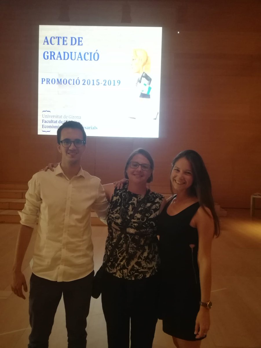 Andrea Bikfalvi (@andreabikfalvi) on Twitter photo Estudiar té premi! Graduació #mastermede <a href="/univgirona/">Universitat de Girona</a> 2018/2019 i premis best expedient <a href="/DianaBallart/">Diana Ballart</a> i best TFM <a href="/monyesss/">D'aquí i d'allà</a> atorgat per <a href="/UdGCCEF/">UdG Empresa Familiar</a> i <a href="/UdGCJE/">UdG JovesEmprenedors</a>! Experiència <a href="/udgmasters/">UdGmasters</a>, elegància, discurs, #dreambig #flyhigh! Estudiar té premi! Graduació #mastermede <a href="/univgirona/">Universitat de Girona</a> 2018/2019 i premis best expedient <a href="/DianaBallart/">Diana Ballart</a> i best TFM <a href="/monyesss/">D'aquí i d'allà</a> atorgat per <a href="/UdGCCEF/">UdG Empresa Familiar</a> i <a href="/UdGCJE/">UdG JovesEmprenedors</a>! Experiència <a href="/udgmasters/">UdGmasters</a>, elegància, discurs, #dreambig #flyhigh!