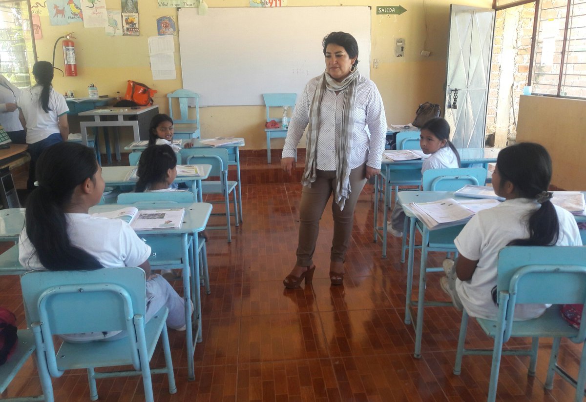 SusanaElizald14's tweet photo. En las escuelas 8 de Abril, Gertrudis Piedra y Chaguarpamba verificamos el desarrollo de las habilidades básicas en los estudiantes, la aplicación de la metodología #EducaConTiNi y el estado de la infraestructura. https://t.co/9hVDPpNevc