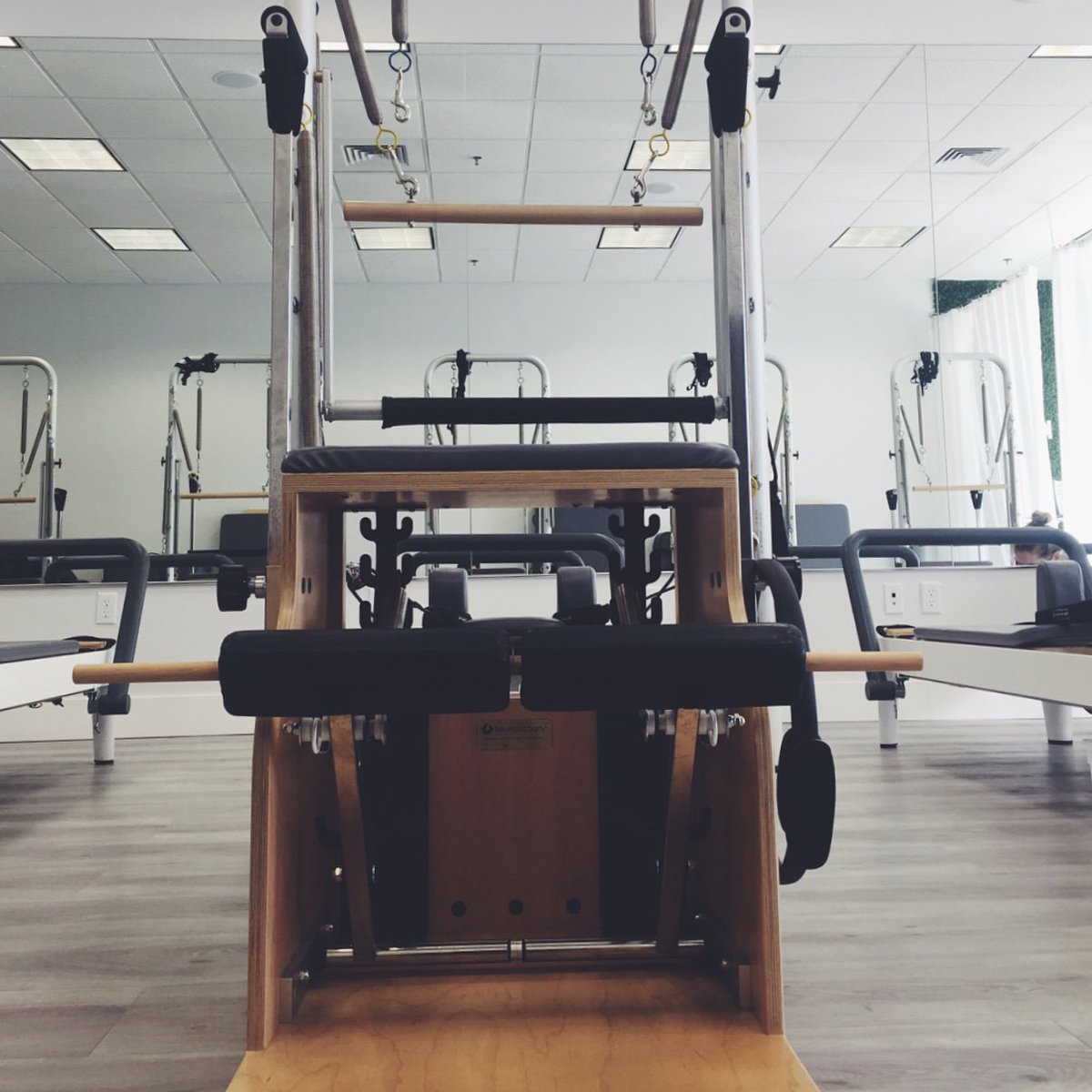 HfTribes's tweet photo. Pilates please 🙏🏼
#pilates #reformer #thursday #workout #hftribeswellness #hftribes #higherfrequencies #vibes #tribe #wellness #lifestyle #healthyliving #mindfulness #fitness #awareness #awakening #healthy #workoutmotivation #motivation #gymlife #fitlife #fitspo #fitfam https://t.co/QfBtNQENc5