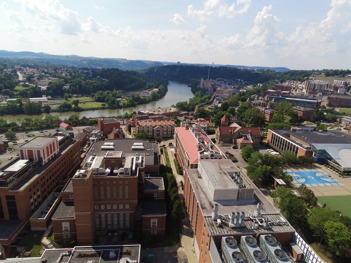 its_bar's tweet photo. Bought a drone today. Gotta say it’s a hell of a purchase. https://t.co/aEAO7ow0f1