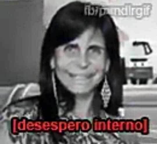 badwolfsugar's tweet photo. af nao consigo receber ligação dos meninos no bts world https://t.co/C3VCXSEFfn