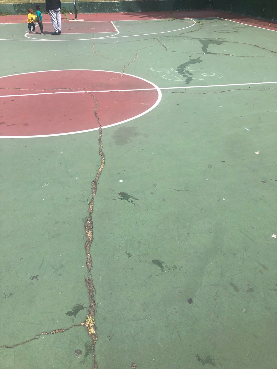 nimfromthaeast's tweet photo. So Look Bruh,
City Of Oakland Won’t Fix Our Courts. I Called 311 hella times, been waiting for almost half a year. We don't have lights, trashcans, smooth pavement, nor a second backboard/hoop. Can yall come through??
@warriors @1jordanbell @Money23Green @Loon_Rebel5 @_Alvo_ https://t.co/XpEXGf53MT