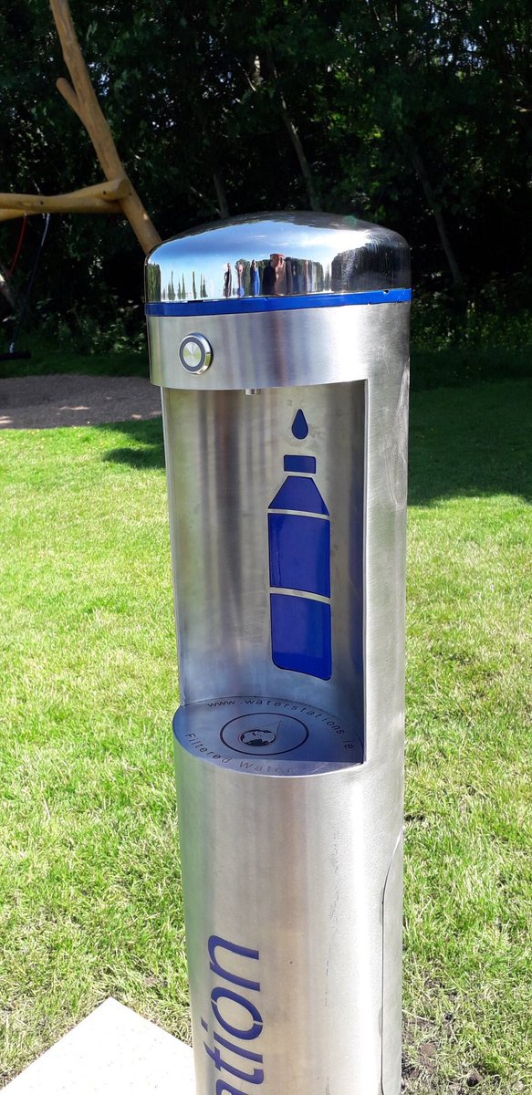 BlessTidyTowns's tweet photo. Some of these would be great in Blessington in the town centre, ideal location where the existing pump is and some along the new eGreenway when built. What you think @wicklowcoco #HydrationStation https://t.co/frceofYL3G