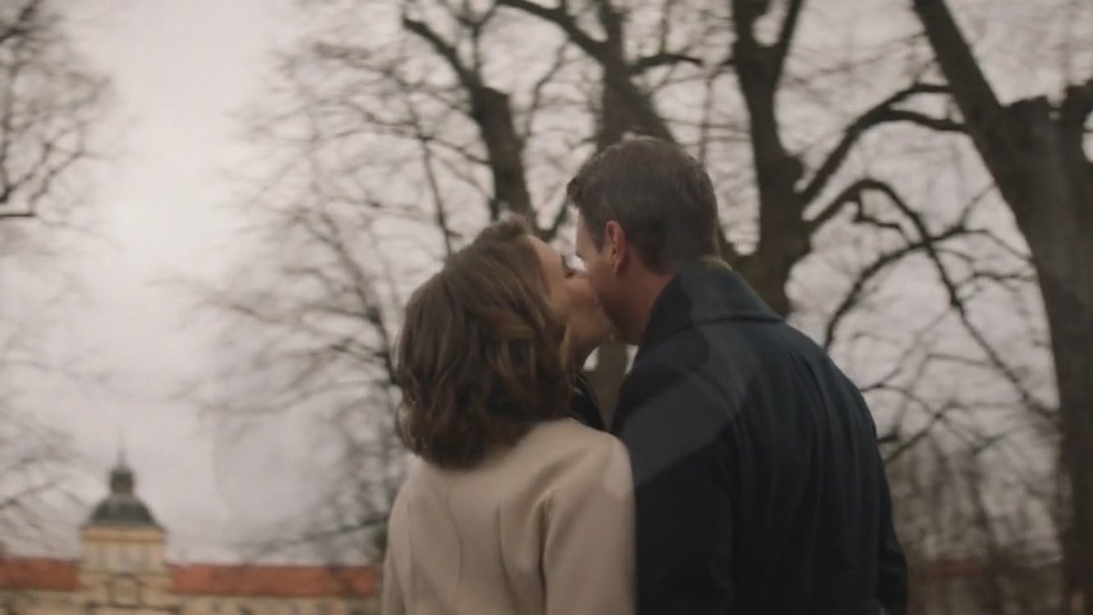 MiggyCavalier87's tweet photo. Can I just say...we NEED MORE OF THIS IN THE FUTURE!  (I know it was an AD but still). #SAVEWHISKEYCAVALIER &amp; MAKE IT HAPPEN PLEASE #WhiskeyCavalier @warnerbrostv @WarnerMediaGrp @netflix https://t.co/VtkRaHi76u