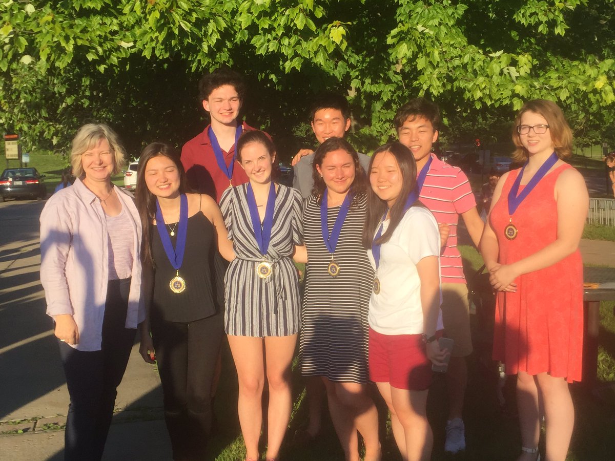 UffordEmily's tweet photo. Congratulations to our first-ever @IthacaHS_NY graduates who earned the NYS Seal of Biliteracy! Thank you families, Seal of Biliteracy committee members, mentors, teachers and Maria @ocmboces for your commitment to #bilingualism in @IthacaNYSchools! https://t.co/lZGP8qcDNh