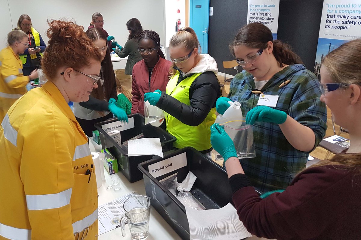 VivaEnergy_au's tweet photo. As part of the GLAM program, Year 9 and 10 Geelong students were taken on a tour of our #GeelongRefinery and heard from our lab team about the career paths for women in manufacturing. GLAM is a six-month STEM immersion program co-ordinated by @gmcgeelong. https://t.co/GawCfQUjwl