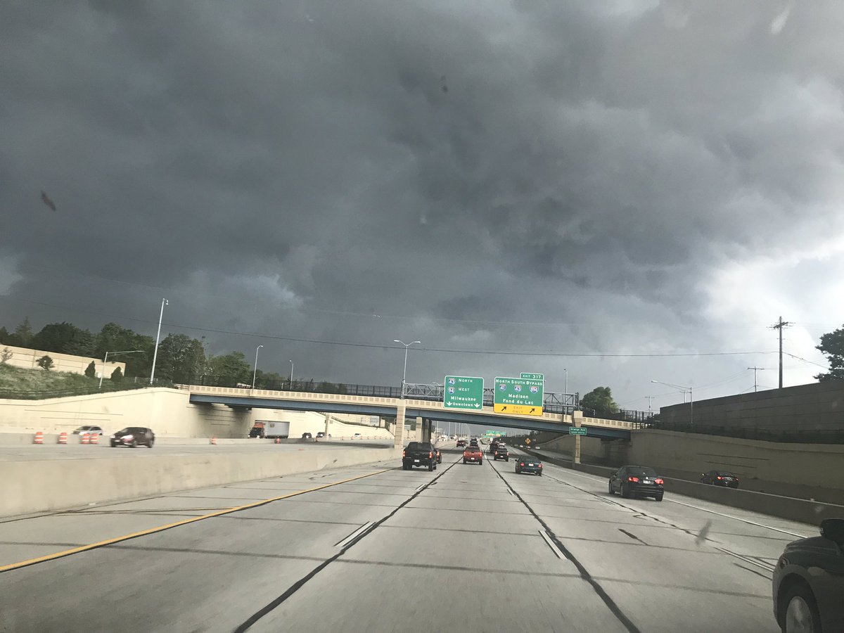 WorldOfStrange1's tweet photo. LOAD IN DAY! #wisconsincomiccon #conlife #tshirts #ofcourseitsraining #loadinday https://t.co/4SilsztYyY