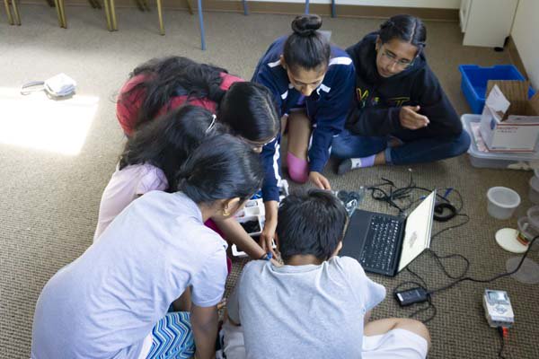 Wrapped up three day #FLL #Robotics camp to enthusiastic elementary/middle school kids. Thanks to #FTC teams 14383 Formula R and 12907 Piece of Pi for leading the camp and showing off their #omgrobots
