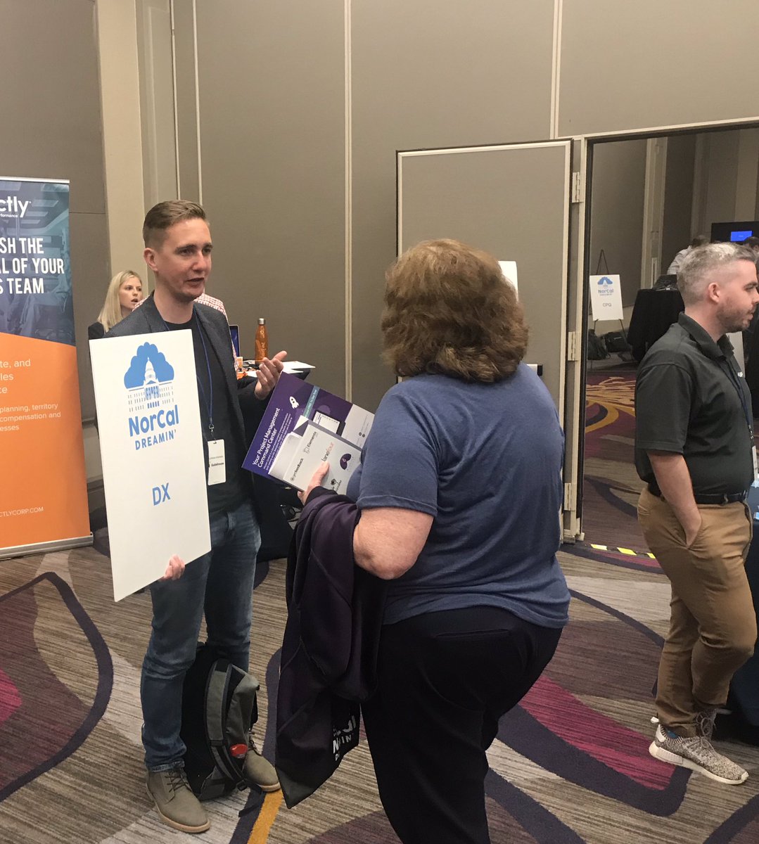 danieljpeter's tweet image. Caption @vladimge holding his own sign while being a #SalesforceDX expert. @DreaminNorcal #NorCalDreamin