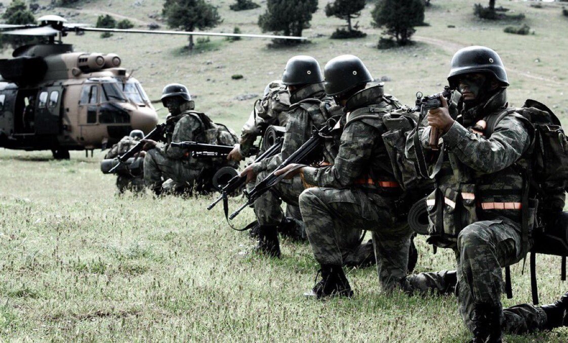 GalipU's tweet photo. Siyasi görüşünüz ne olursa olsun, ortak kaygınız vatan olsun❗
#Suriye https://t.co/4A6zGoKEzz