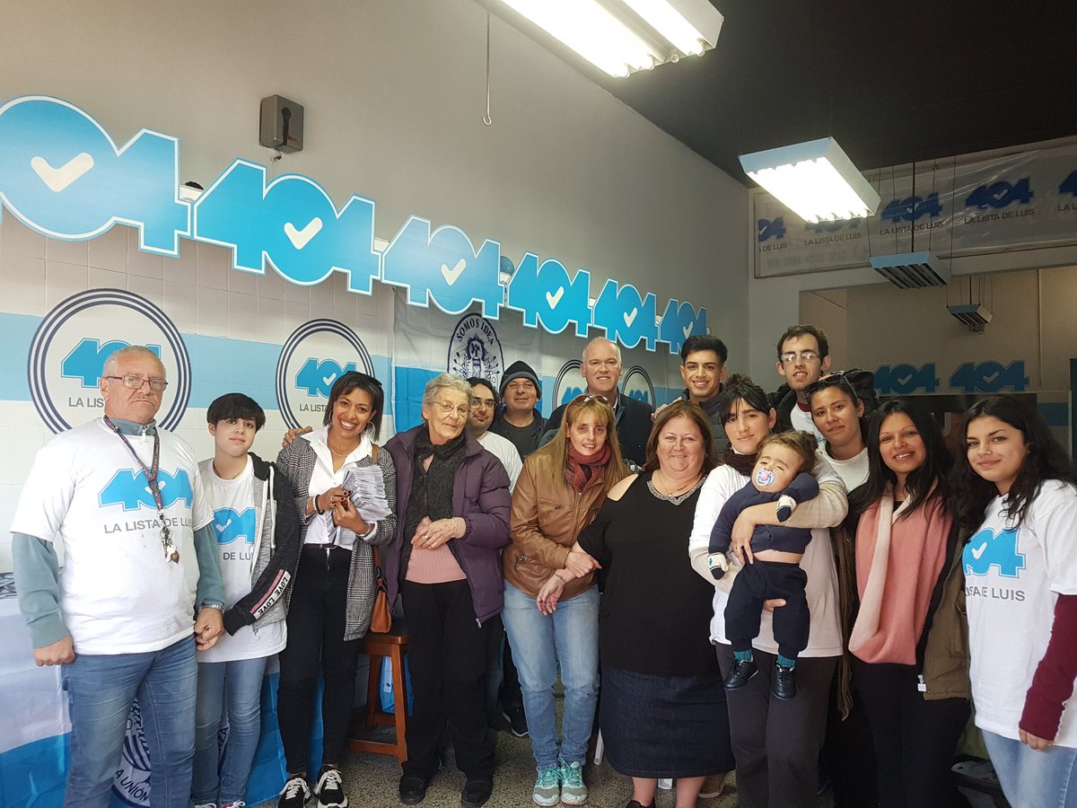 sayago404's tweet photo. En la tarde de hoy recibimos a nuestro diputado @juanjoolaizola. Pasamos un buen rato junto a él y @rosamendez82. Trabajando para el triunfo de @LuisLacallePou!
Pedí tu lista, este Domingo votá a #La404
#Lista404
#LaListaDeLuis
#LaListaDeTodos https://t.co/xhJe6hUXsD