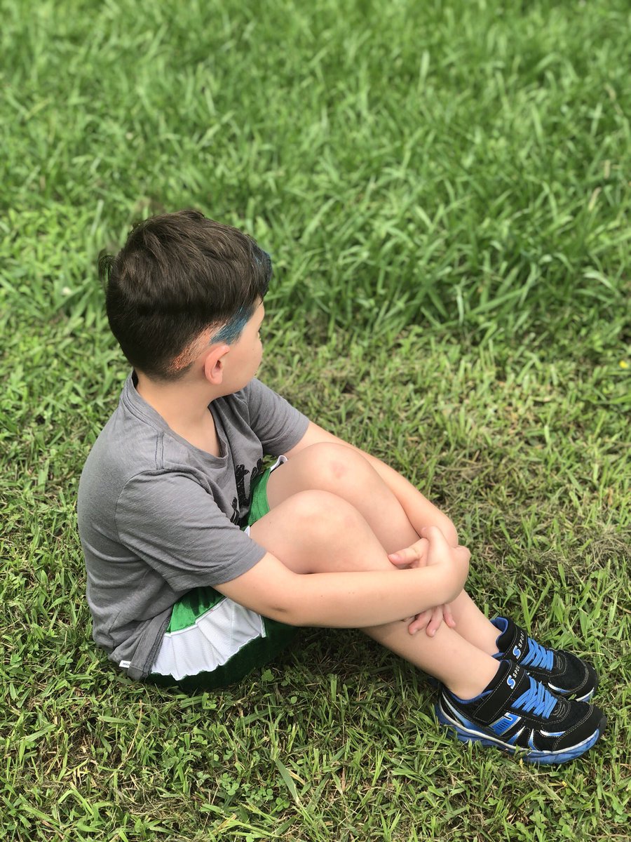 haney54123770's tweet photo. lil man rockin some poser paste
@gooddyeyoung @yelyahwilliams @ColormeBrian #poserpaste #riot #gooddyeyoung #hair #narwhal #photoshoot #paramore #orange #blue #Tennessee https://t.co/4NBB2ifPj6
