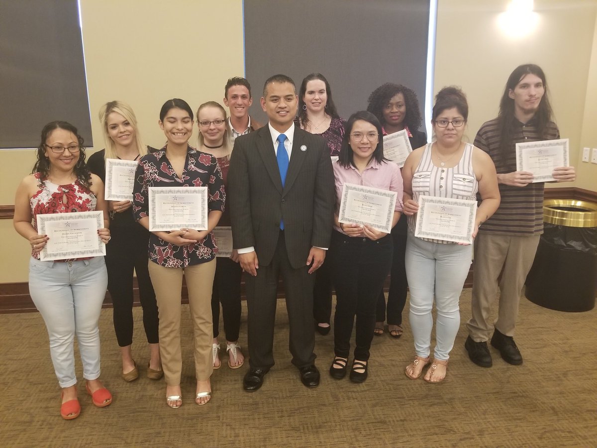 LSCNorthHarris's tweet image. Celebrating math achievement at the Outstanding Mathematics Students Award Reception with @NHarrisNation #StartCloseGoFar