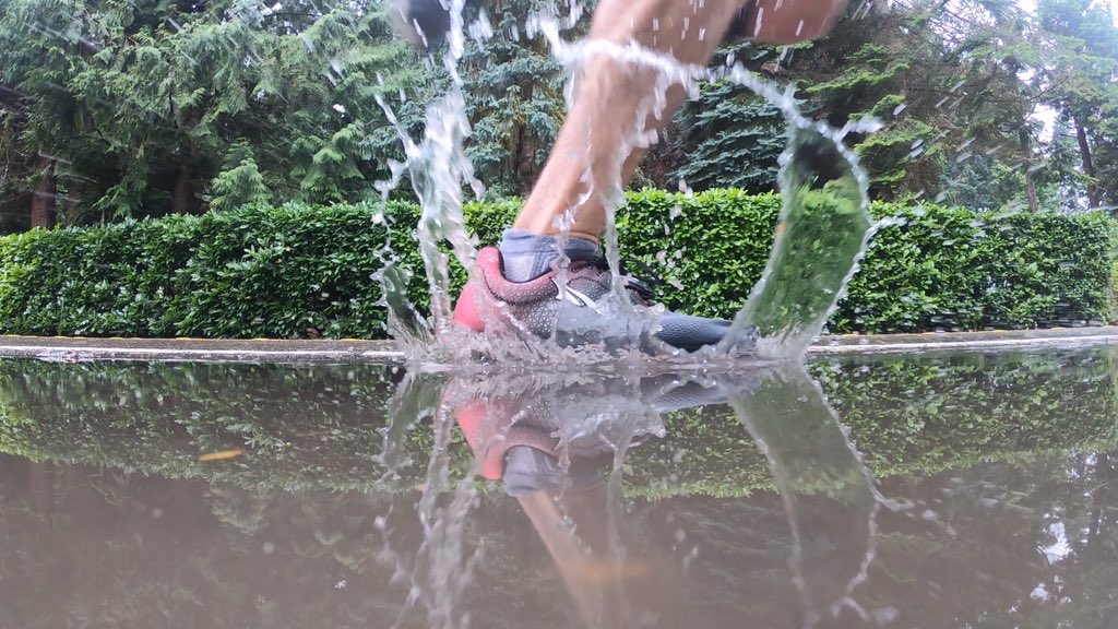 renewjeff's tweet photo. Today’s run in two parts: 4am & 12pm. In the wind & later in the rain. #makestryds #runwithpower https://t.co/j25Iu4ltso